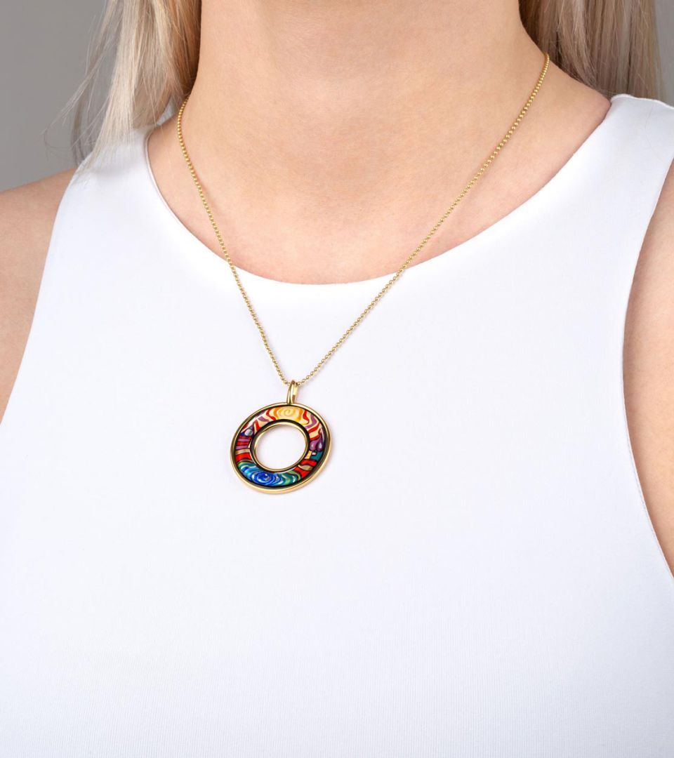 Кулон Елена