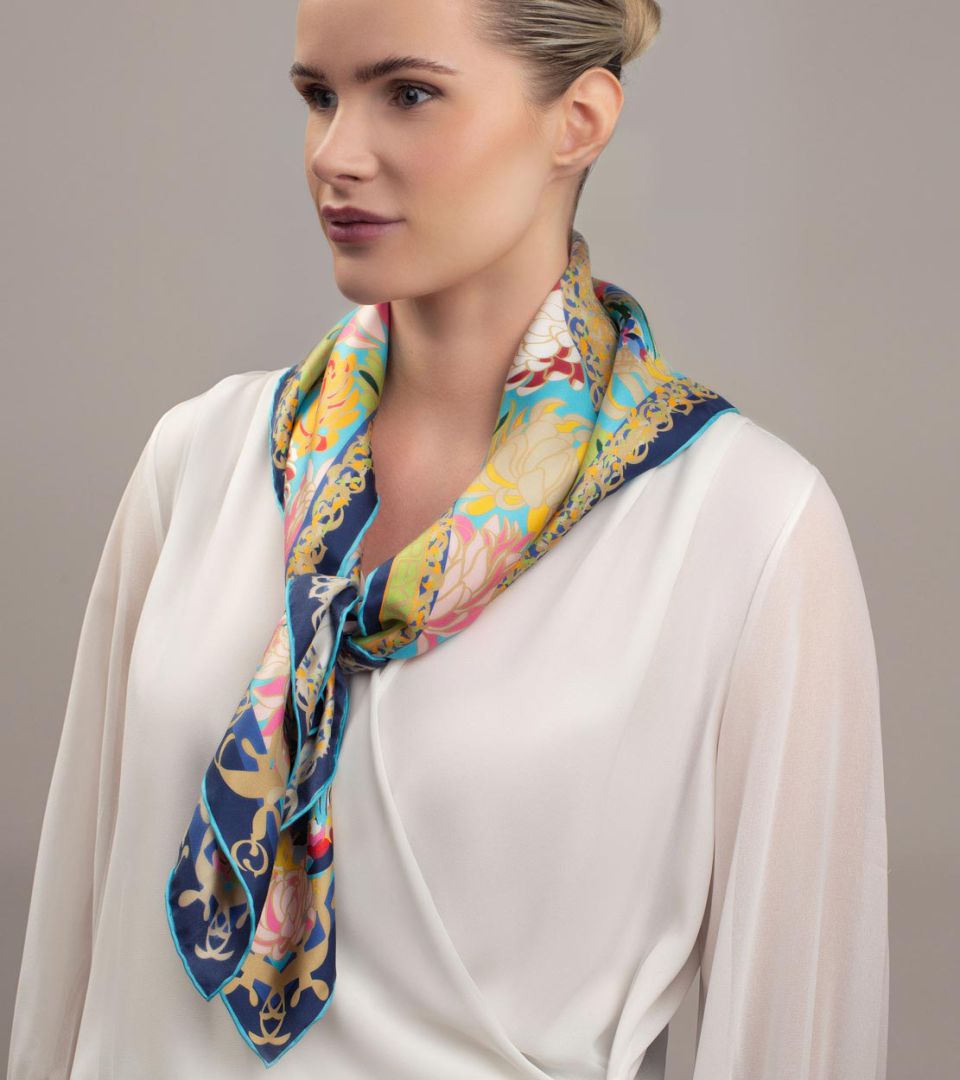 Платок шелковый 90x90