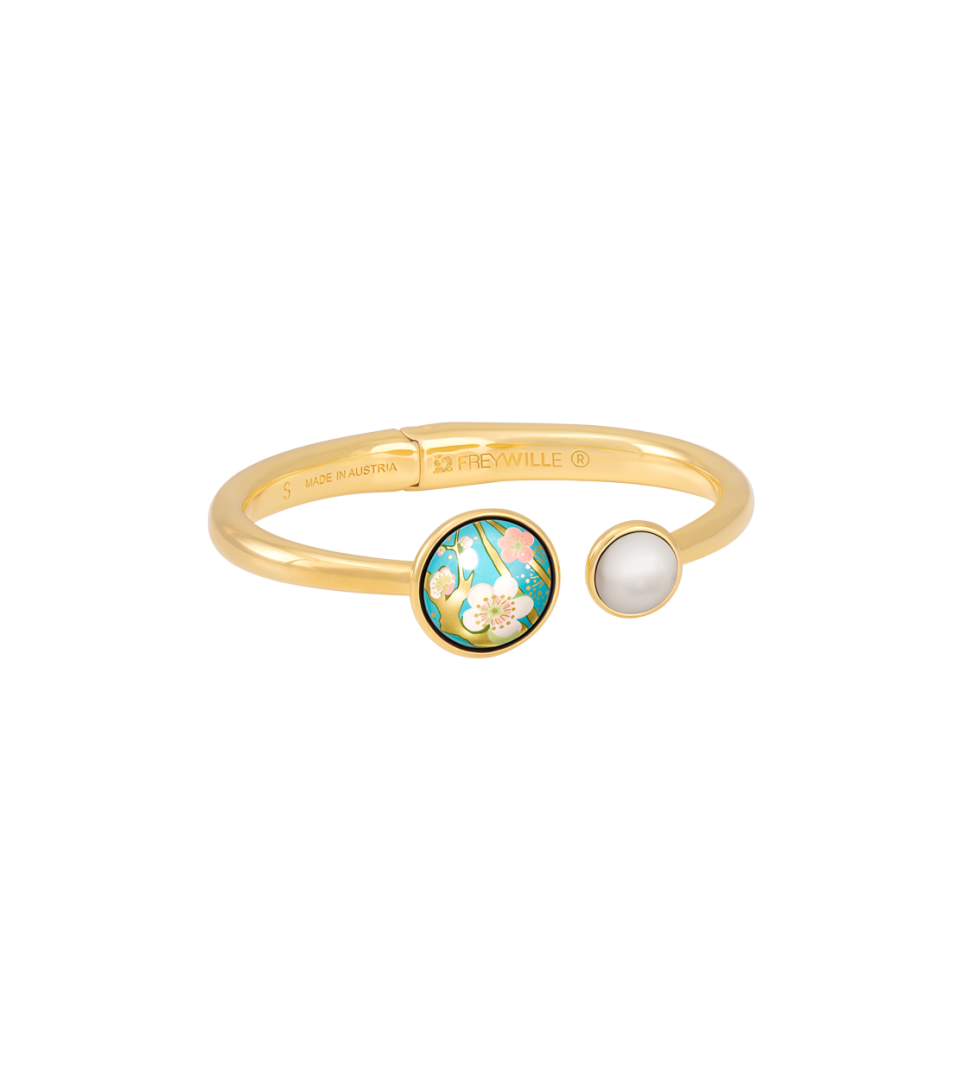 Spring Bracelet with Pearl
