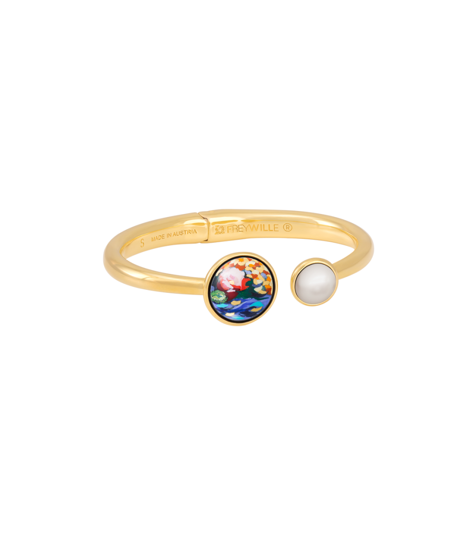 Spring Bracelet with Pearl