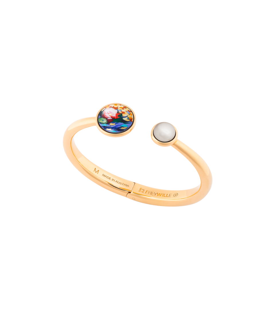 Spring Bracelet with Pearl
