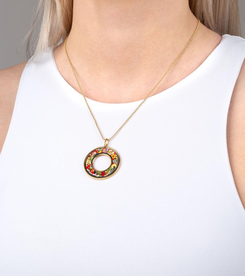 Кулон Елена